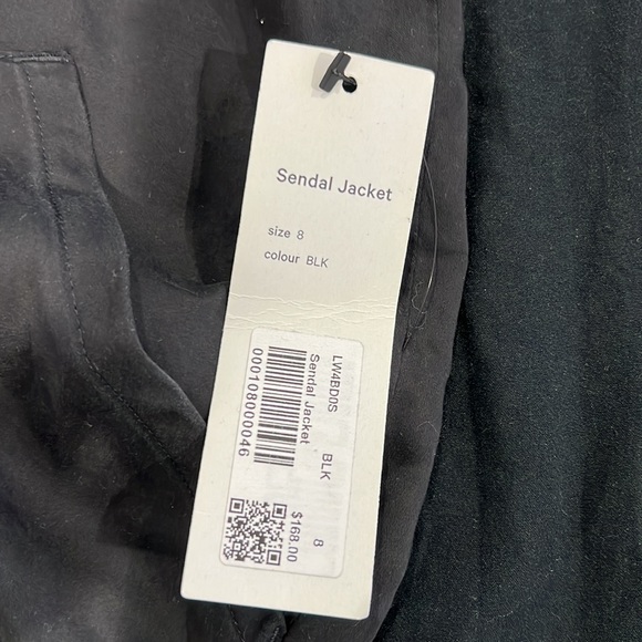 Lululemon Sendal Jacket size 8 New & black leggings, worn once Size 8 - Picture 5 of 13